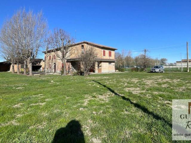 Villa Indipendente in vendita a Unione Alto Ferrarese, Cento