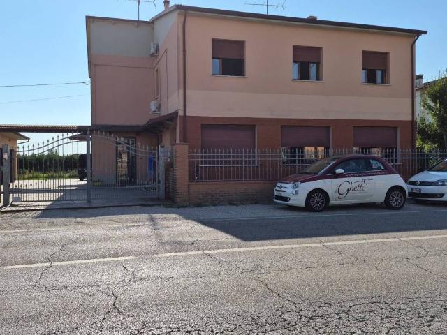 Villa Indipendente in vendita a Unione Alto Ferrarese, Cento