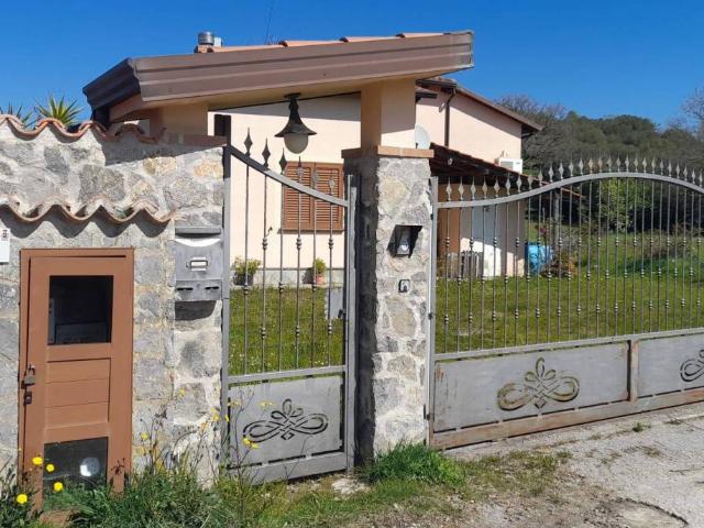Villa Indipendente in vendita a Centola, Campania