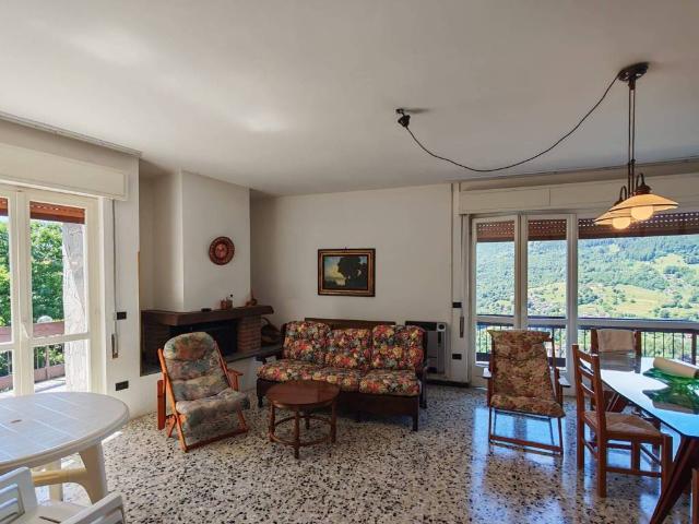 Villa Indipendente in vendita a Centro Valle Intelvi, Casasco D'intelvi