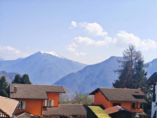Villa Indipendente in vendita a Centro Valle Intelvi, Casasco Intelvi