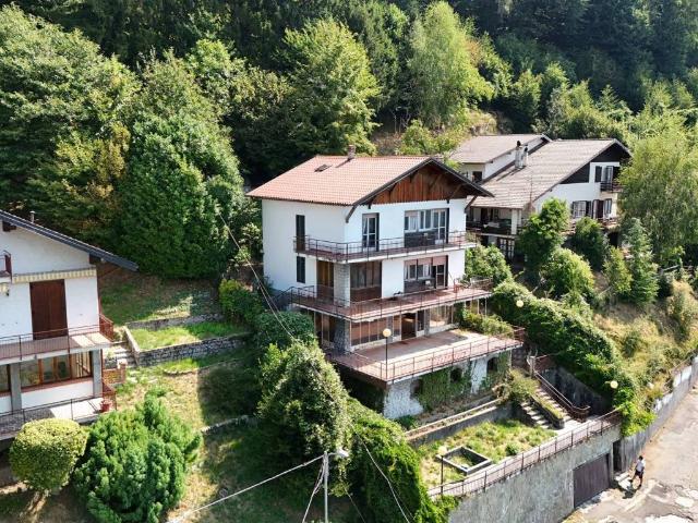 Villa Indipendente in vendita a Surcà, San Fedele Intelvi