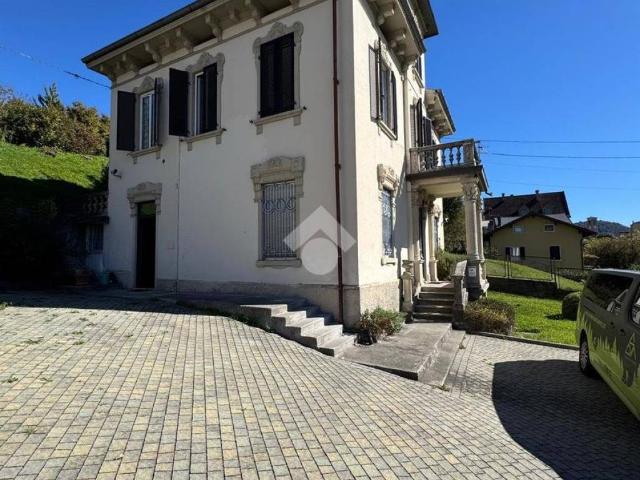 Villa Indipendente in vendita a Centro Valle Intelvi, Casasco D'intelvi