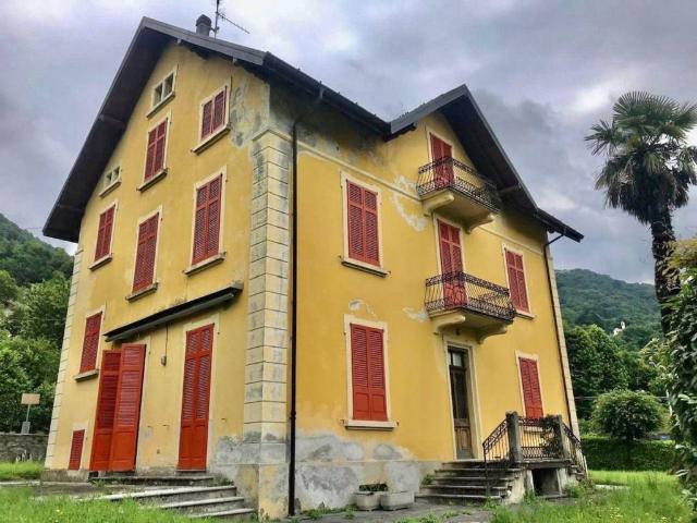Villa Indipendente in vendita a Centro Valle Intelvi, Castiglione D'intelvi