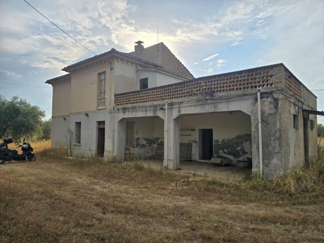 Villa Indipendente in vendita a Moncocitto, Cepagatti