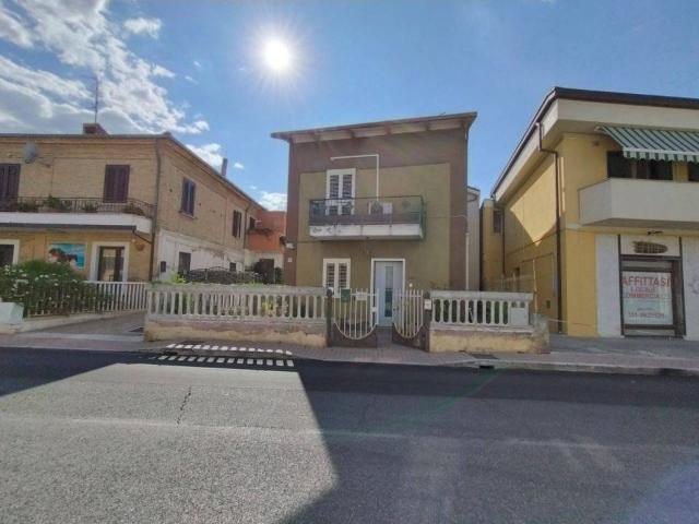 Villa Indipendente in vendita a Villanova, Cepagatti