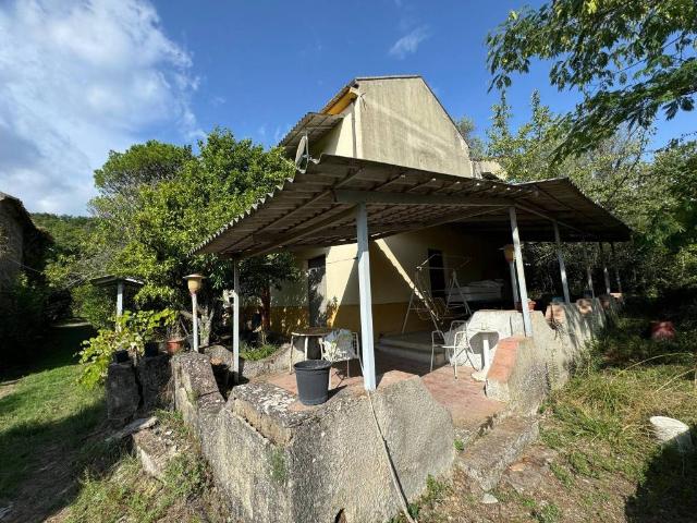 Villa Indipendente in vendita a Ceppaloni, Campania