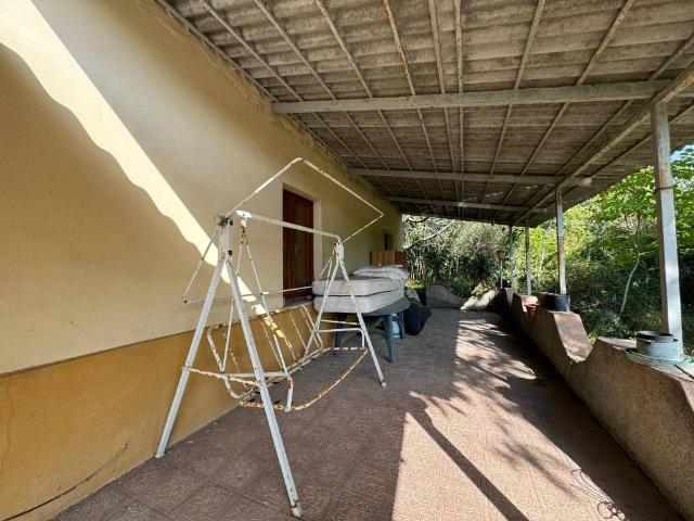 Villa Indipendente in vendita a Ceppaloni, Campania