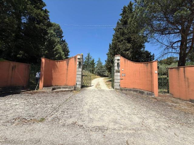 Villa Indipendente in vendita a Ceppaloni, Campania
