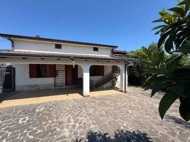 Villa Indipendente in vendita a Ceprano, Lazio