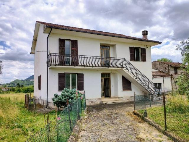Villa Indipendente in vendita a Ceprano, Frosinone