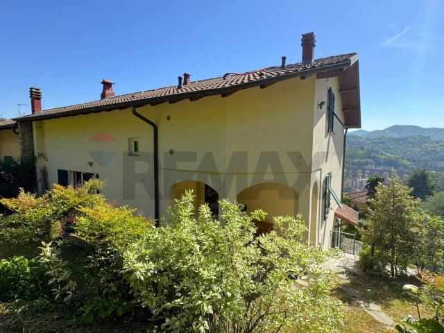 Villa Indipendente in vendita a Ponte Ferriera, Ceranesi
