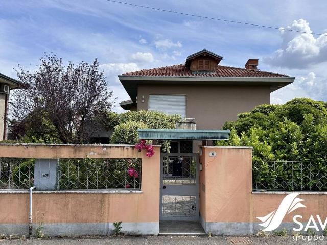 Villa Indipendente in vendita a Piemonte, Novara