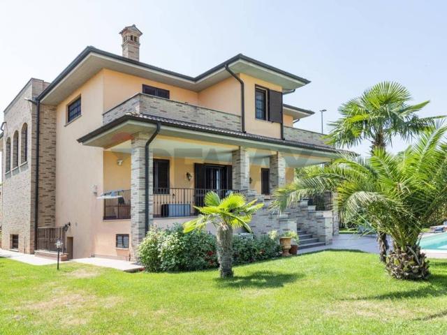 Villa Indipendente in vendita a San Rocco, Ceranova