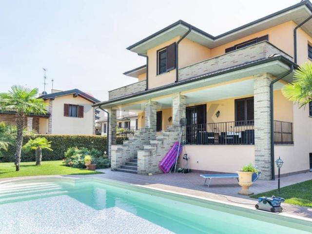 Villa Indipendente in vendita a San Rocco, Ceranova