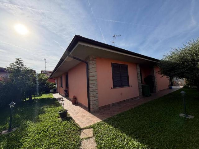 Villa Indipendente in vendita a San Rocco, Ceranova
