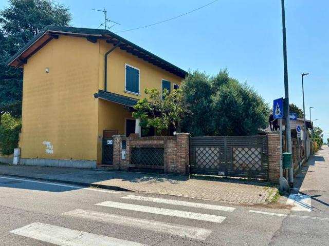 Villa Indipendente in vendita a San Rocco, Ceranova