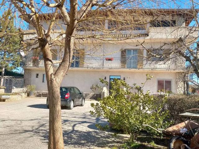 Villa Indipendente in vendita a Cerchio, L'Aquila