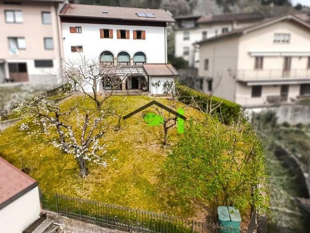 Villa Indipendente in vendita a Cercivento, Friuli-Venezia Giulia