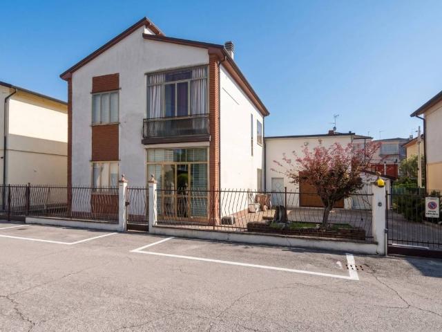 Villa Indipendente in vendita a San Vito, Cerea