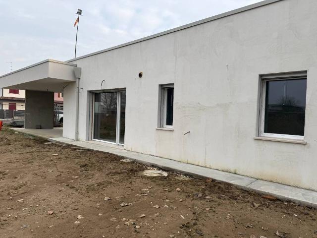 Villa Indipendente in vendita a Cerea, Veneto