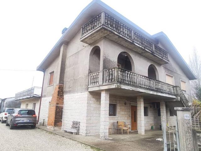 Villa Indipendente in vendita a Cerea, Veneto