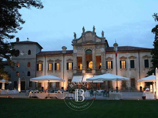 Villa Indipendente in vendita a Cerea, Veneto