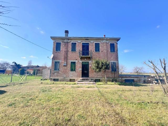 Villa Indipendente in vendita a Cerea, Veneto