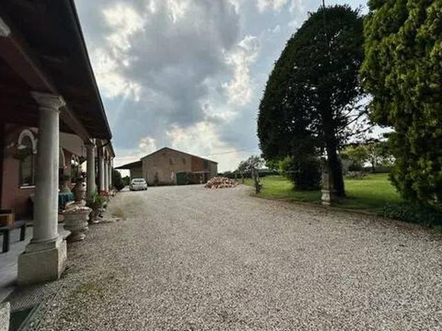 Villa Indipendente in vendita a Asparetto, Cerea