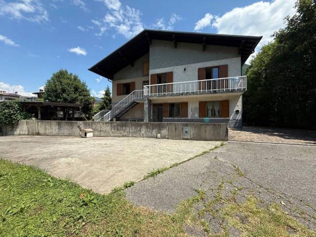 Villa Indipendente in vendita a Cerete, Lombardia