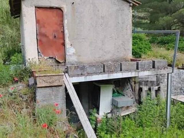 Villa Indipendente in vendita a Baiardo, Liguria