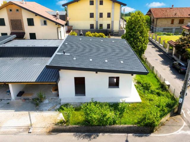 Villa Indipendente in vendita a Ceriano Laghetto, Lombardia