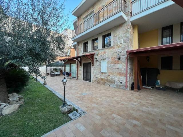 Villa Indipendente in vendita a Puglia, Foggia