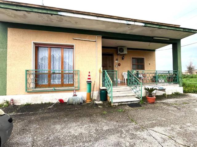 Villa Indipendente in vendita a Puglia, Foggia