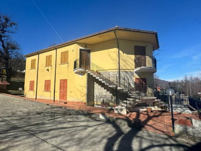 Villa Indipendente in vendita a Calabria, Cosenza