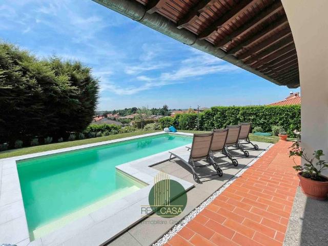Villa Indipendente in vendita a Asnago di Cermenate, Cermenate