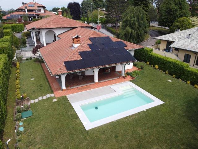 Villa Indipendente in vendita a Asnago di Cermenate, Cermenate