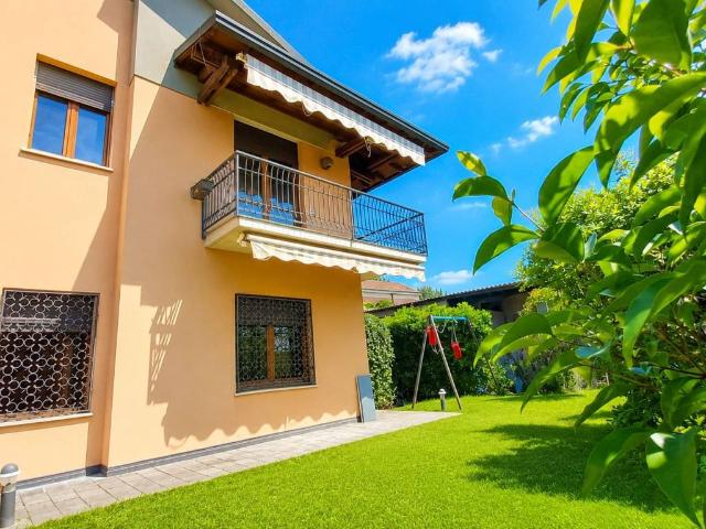 Villa Indipendente in vendita a Cermenate, Lombardia