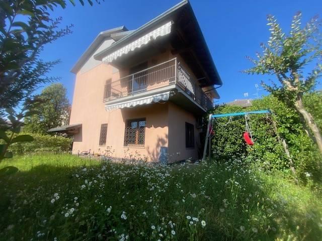 Villa Indipendente in vendita a Cermenate, Lombardia