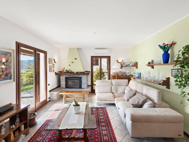 Villa Indipendente in vendita a Stimianico, Cernobbio