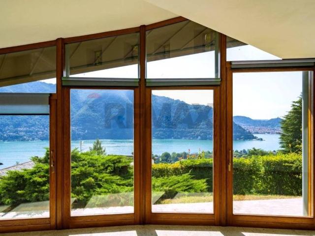 Villa Indipendente in vendita a Olzino, Cernobbio