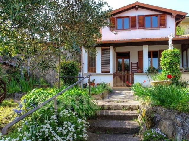 Villa Indipendente in vendita a Cernobbio, Como