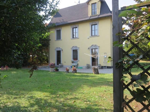 Villa Indipendente in vendita a Cernusco Lombardone, Lombardia