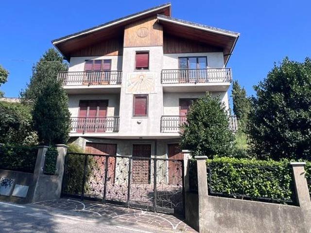 Villa Indipendente in vendita a Paravino, Cernusco Lombardone