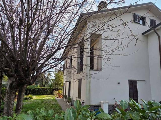 Villa Indipendente in vendita a Cernusco Sul Naviglio, Lombardia