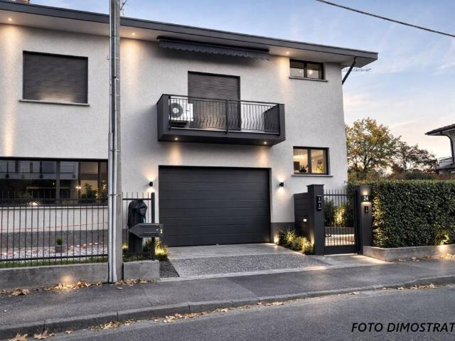 Villa Indipendente in vendita a Cernusco Sul Naviglio, Lombardia