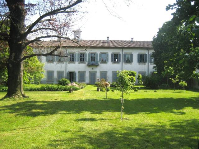 Villa Indipendente in vendita a Cernusco Sul Naviglio, Ronco