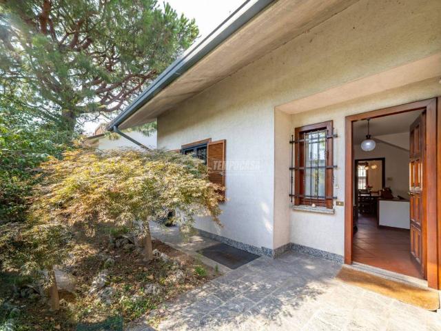 Villa Indipendente in vendita a Cernusco Sul Naviglio, Lombardia