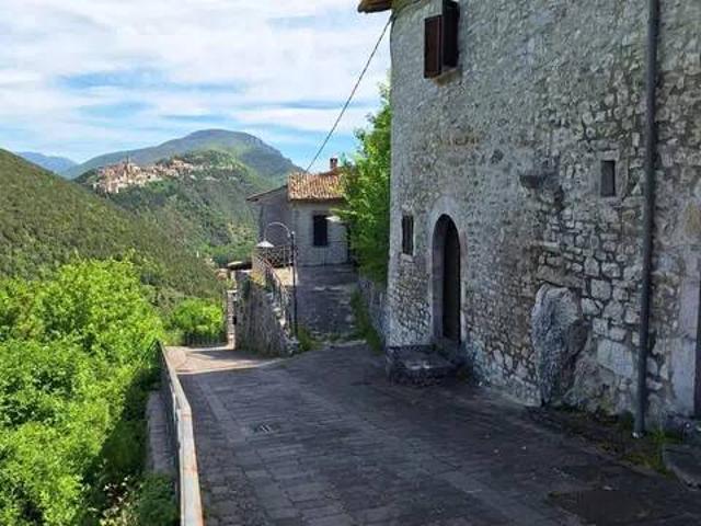 Villa Indipendente in vendita a Cerreto Di Spoleto, Umbria