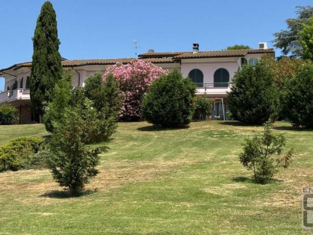 Villa Indipendente in vendita a Unione dei Comuni Circondario dell'Empolese Valdelsa, Cerreto Guidi